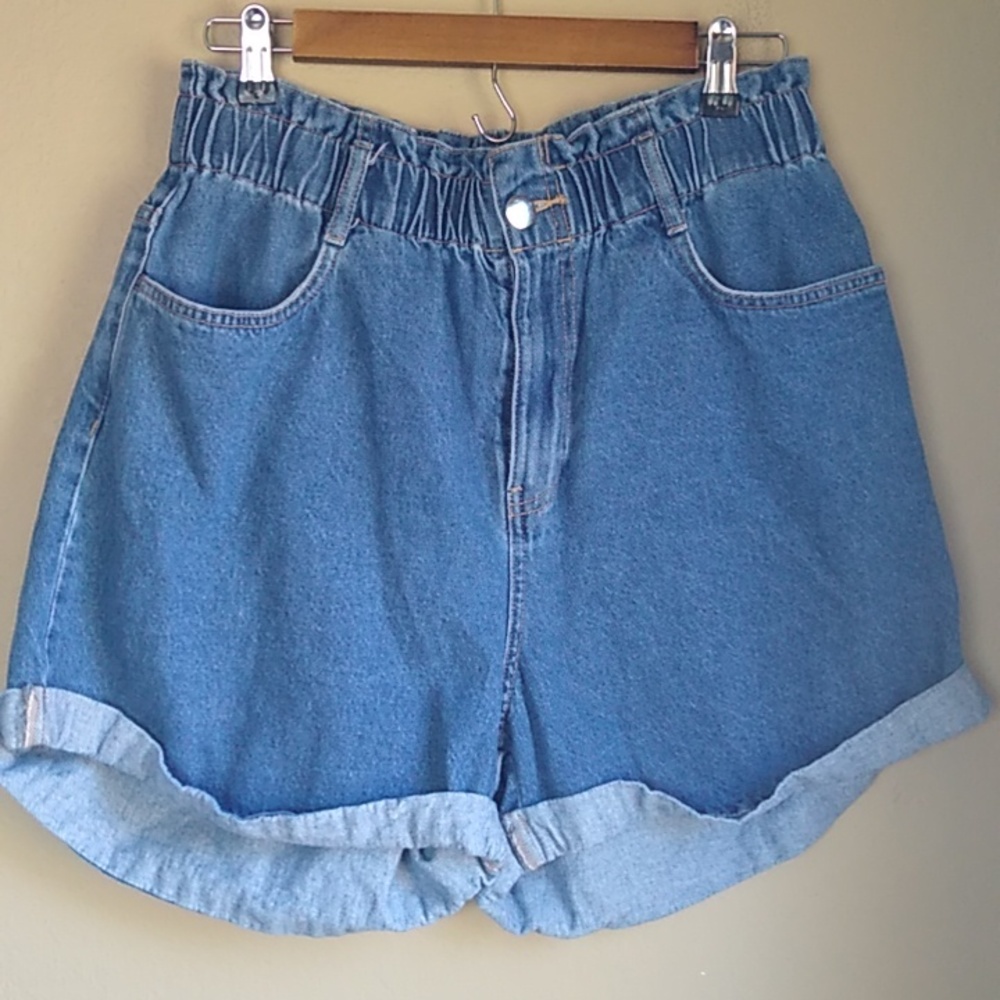 H&M Denim Paper Bag stretch Waisted Mom Shorts Size M